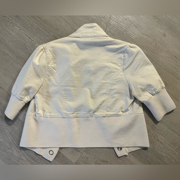 Jacket - Picture 2 of 3